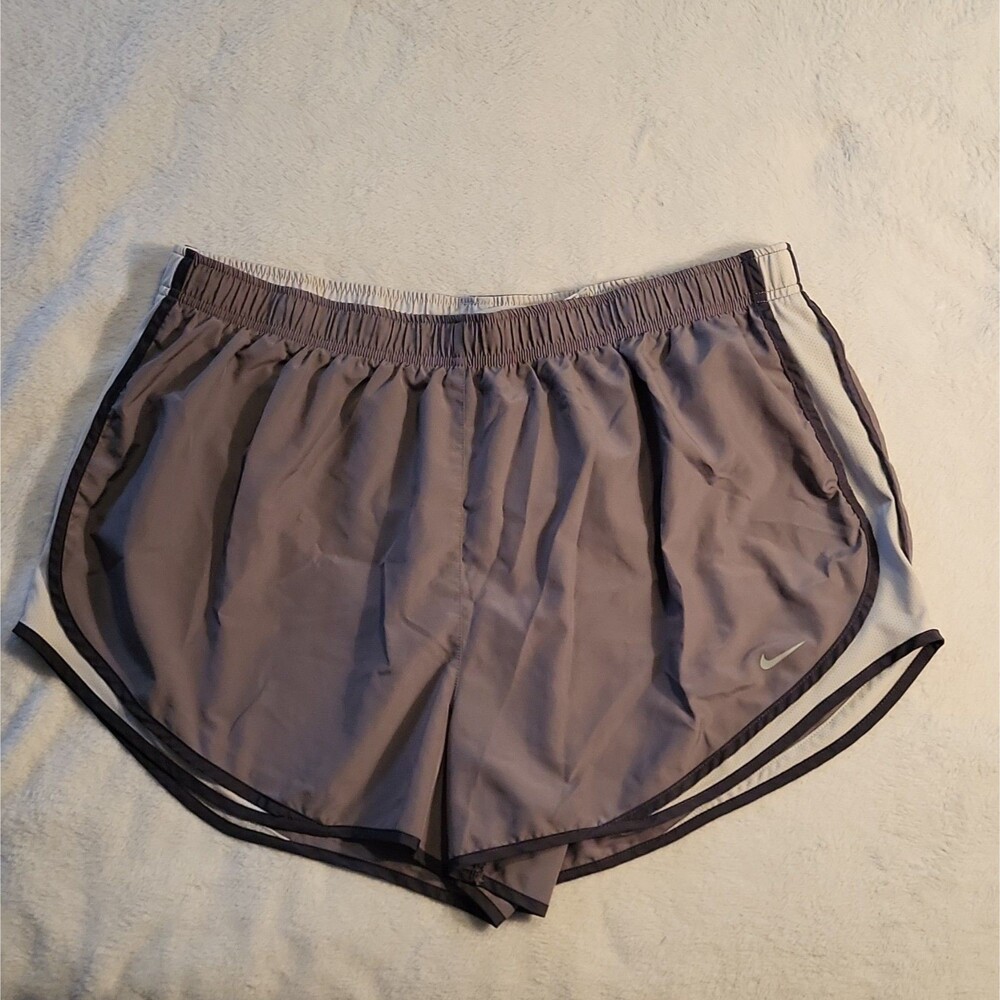 Nike Dri Fit Women's Active Running Shorts Sz 2X Grey/White/Black Polyester 🩶